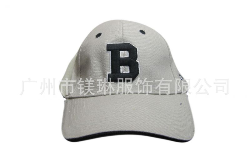 白色B字帽