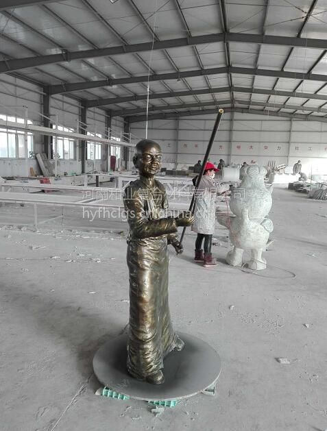 河南和业玻璃钢雕塑 定制玻璃钢人物雕塑造型