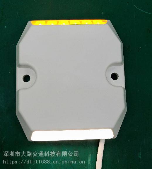 深圳大路交通隧道诱导灯有源道钉led轮廓标道路轮廓警示灯生产厂家