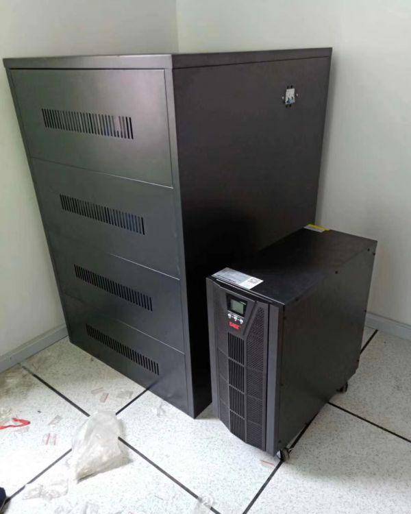 east 易事特ups电源ea9010h主机负载8kw外置蓄电池