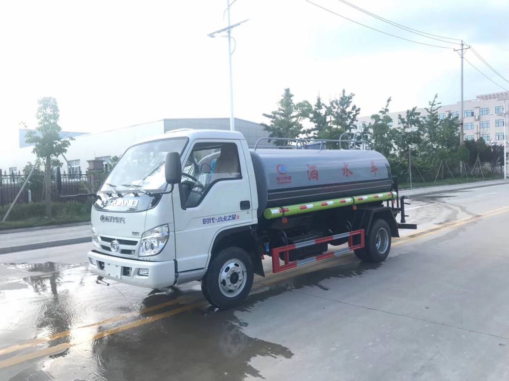 福田5吨绿化喷洒车出口品质