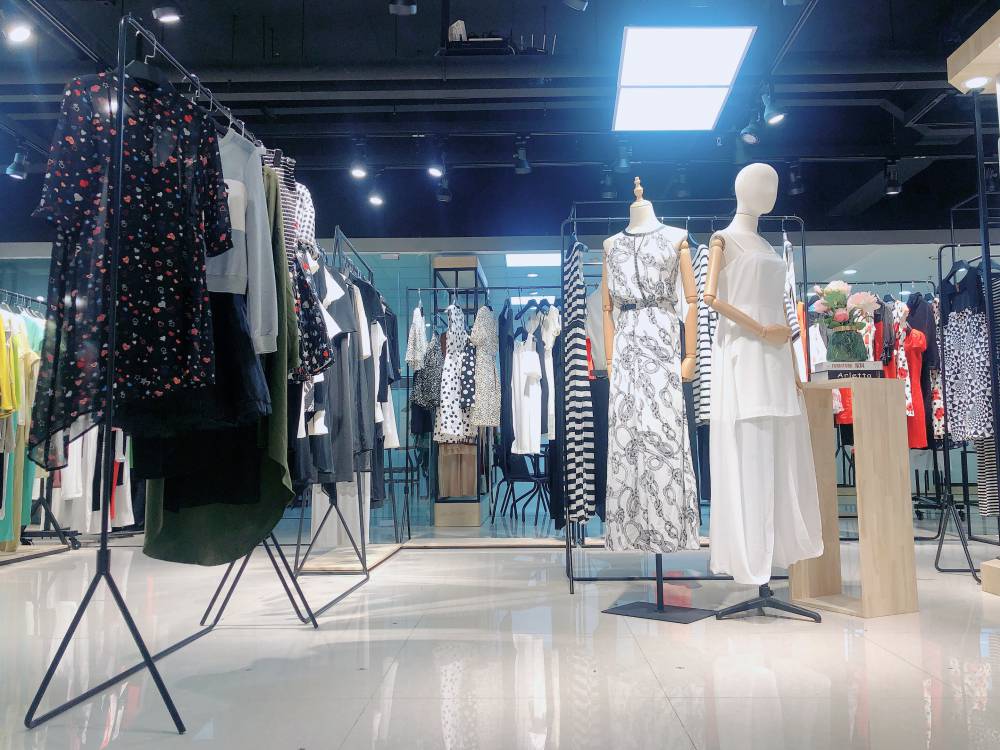 女装 女装其他 女装组合包 品牌折扣女装 唯美摩登连衣裙 加大码 女装