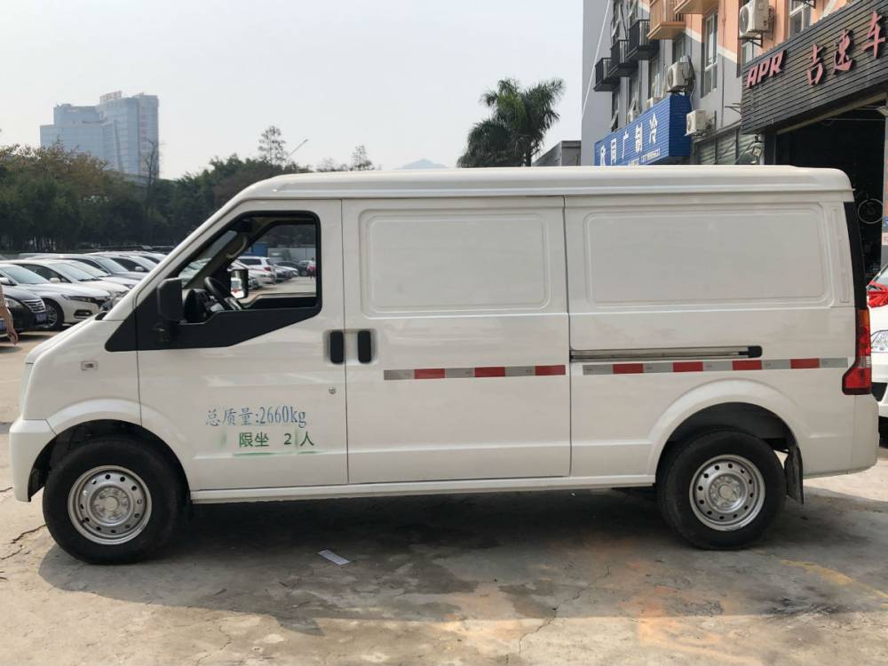 零首付提新车 瑞驰ec35二代新能源纯电中面车