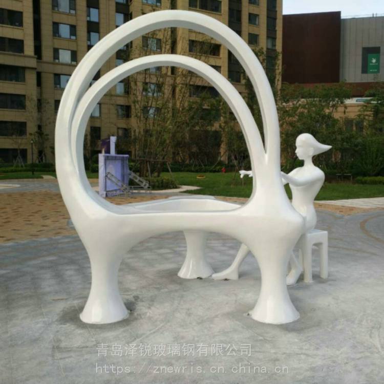 小区中央广场玻璃钢雕塑 商业广场景观雕塑