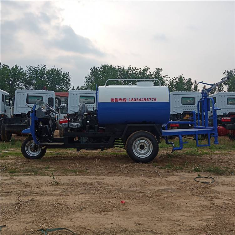 池州柴油三轮喷雾式洒水车园林绿化洒水生产定制