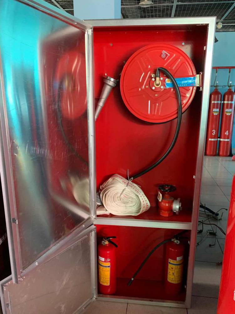  上一个 下一个>    消火栓箱是由箱体与进水管,室内消火栓,消防水带