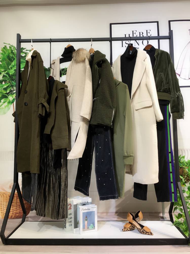 上海一线知名品牌珞炫loftshine冬装品牌折扣女装品牌库存批发外贸