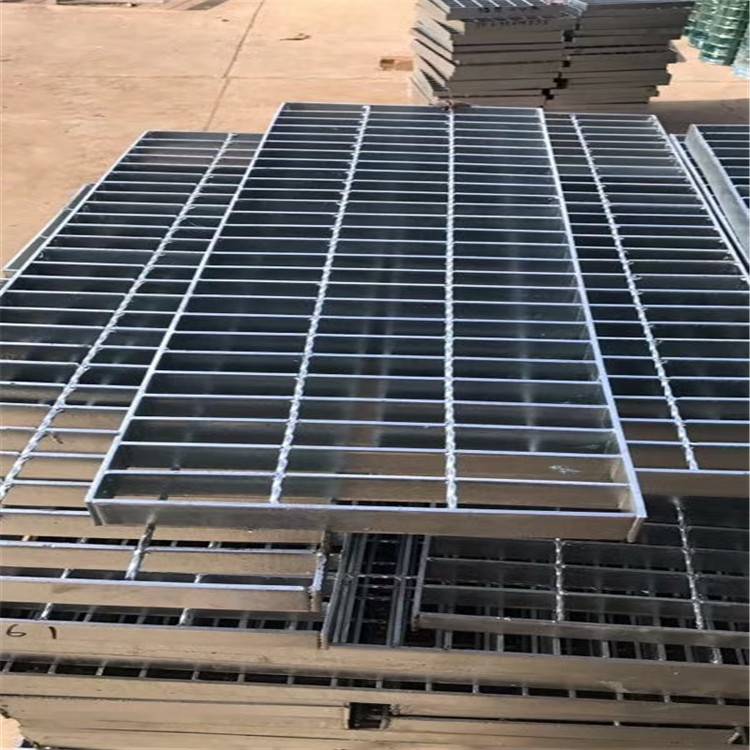 河北泰江厂家直销鸽棚专用格栅板 养殖场专用钢格栅 冷镀锌钢格板欢迎