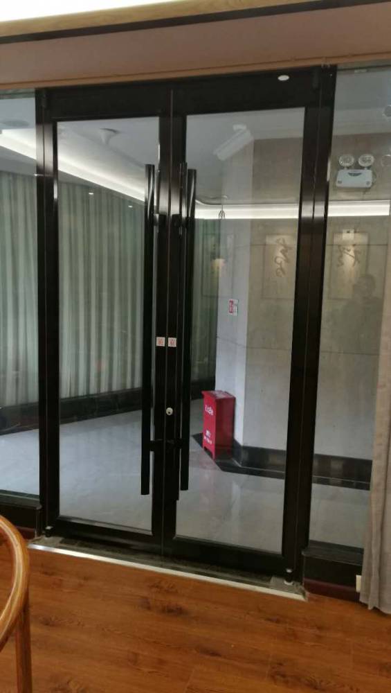 白色商铺肯德基门 金玛龙厂家质量保证 麦当劳门定做 不易变形