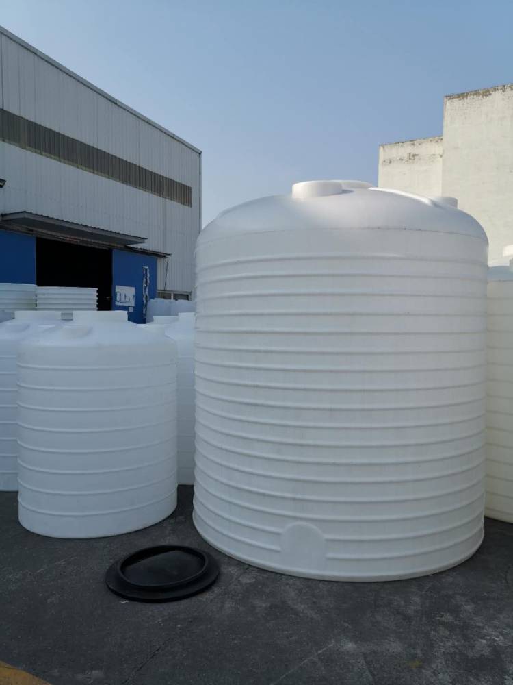 【成都市塑料水桶 10立方pe塑料储罐新品 塑料水箱厂家】图片