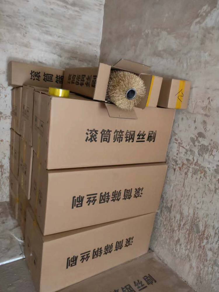 砖厂滚筒筛网钢刷 砖机耐磨件筛网钢丝刷_烁磊耐磨材料