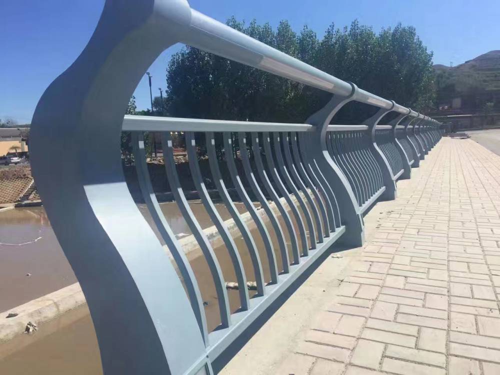 不锈钢复合管桥梁护栏 河道景观不锈钢复合管护栏栏杆