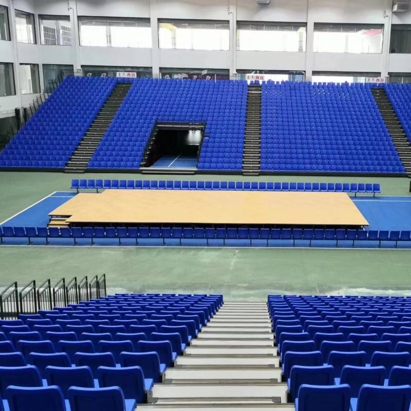 专业定制 篮球场移动看台 中空吹塑料座椅 足球场座椅