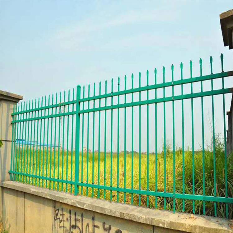 珠海工厂围栏图片 从化果园铁艺栏杆 新型围墙锌钢护栏