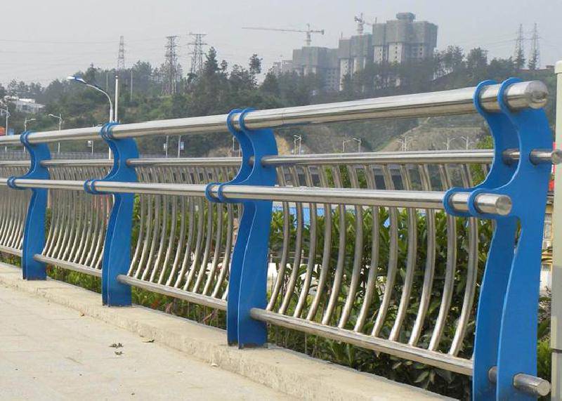 河南河道桥梁护栏价格,不锈钢复合管桥梁护栏厂家直销图片