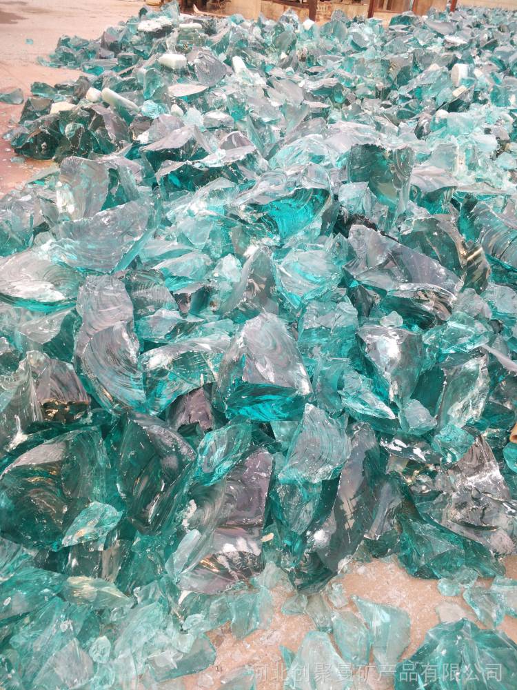 批发琉璃石天然绿色玻璃石工艺品 园林景观彩色石头 河北创聚曼矿产
