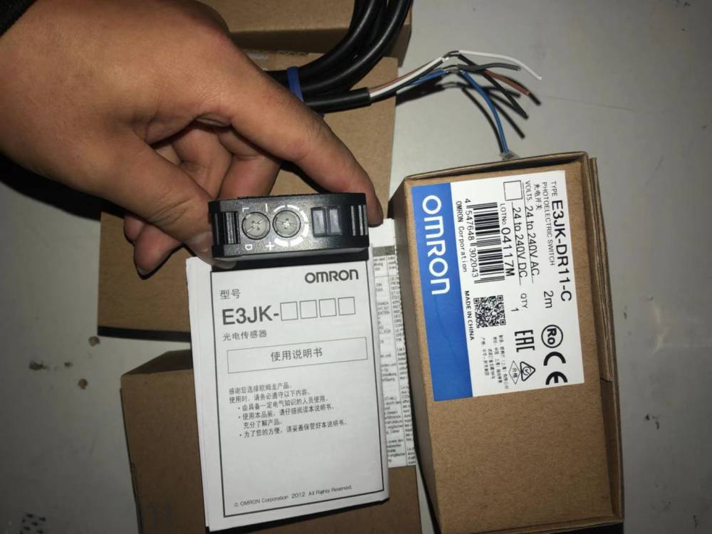 原装欧姆龙光电开关e3jk-dr12-c dr11 rr11方形漫反射