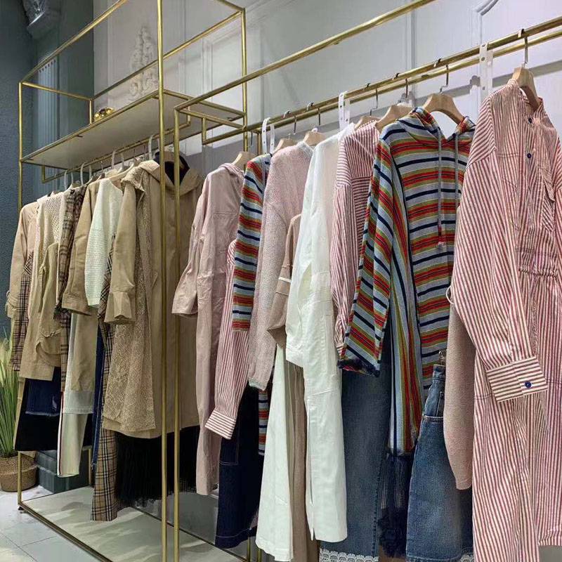 直播女装达衣岩2020新款夏装品牌折扣网站有哪些某品牌服装折扣店加盟