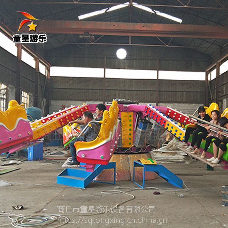 弹跳机无论是从高度还是速度都比小型的要大,是非常适合大人玩的游乐