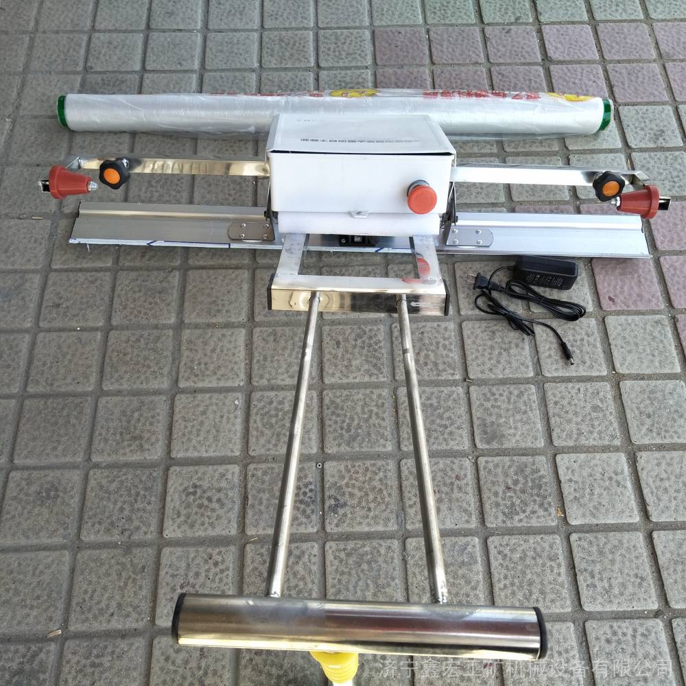 新品混凝土盖膜机 内燃机水泥面覆膜振平机 路面振平盖膜机锂电池