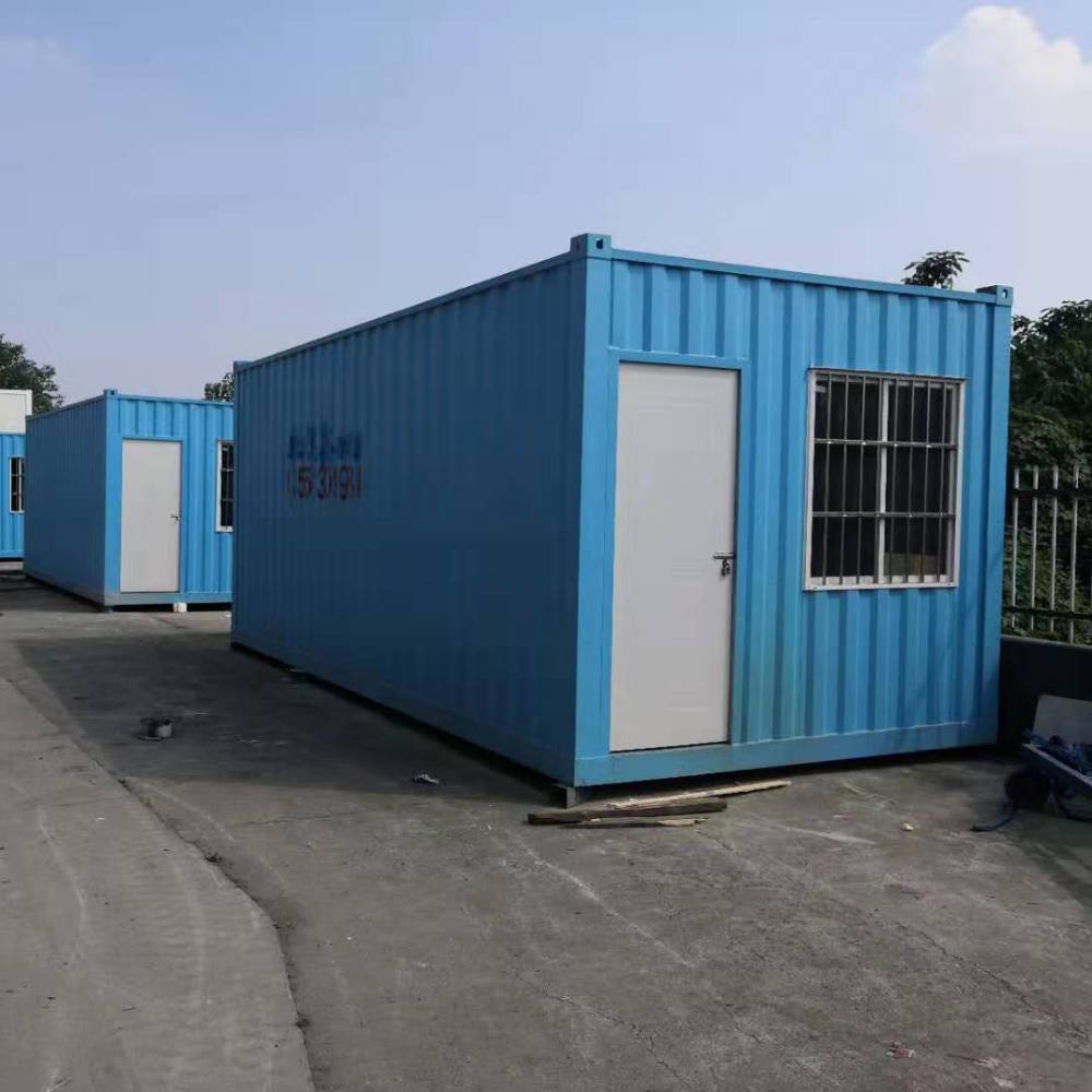 四川成都可拆装简易房_打包箱式活动房_住人集装箱房多少钱一个