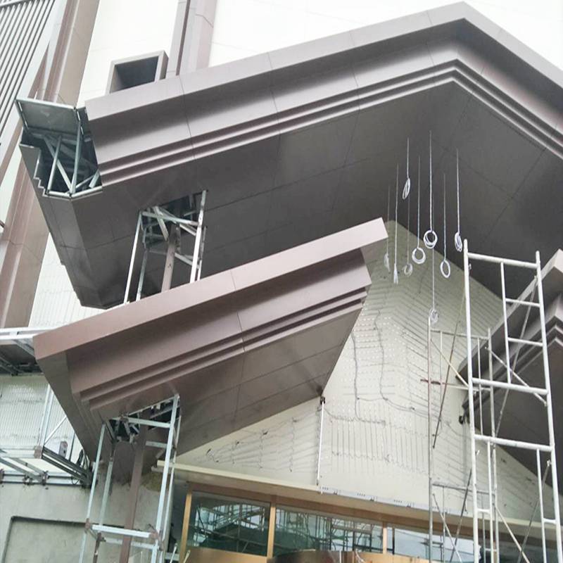 雨棚氟碳铝单板_檐口造型铝单板_铝单板定制厂家