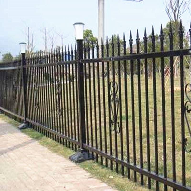 鹤壁别墅锌钢护栏方钢围墙栅栏 工厂厂区围墙栏杆铁栅栏