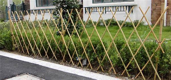 鹤壁淇滨pvc护栏户外庭院木围栏竹篱笆塑钢栏杆