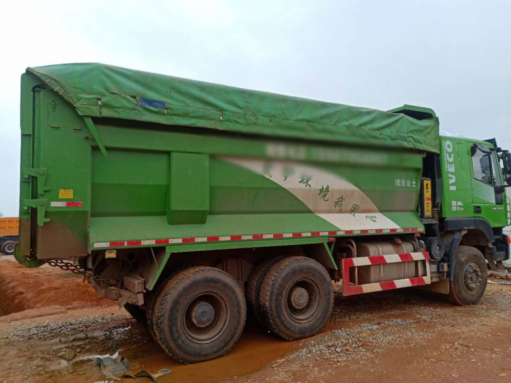 二手环保u型自卸车,红岩杰狮后八轮自卸车,二手自卸车,前四后八自卸车