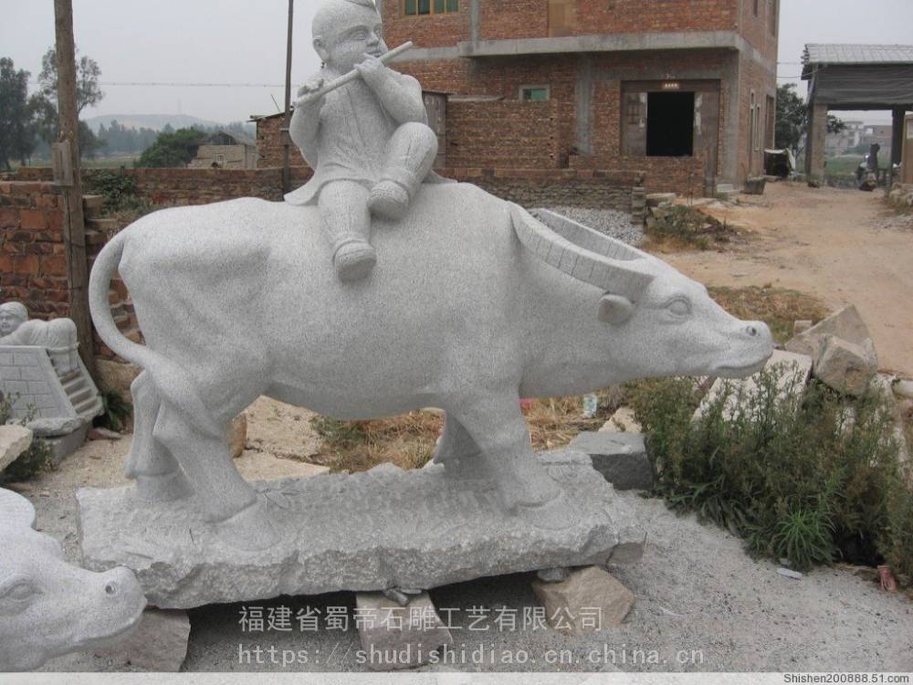 手工动物雕刻石牛广场小孩牧童骑牛石雕雕塑