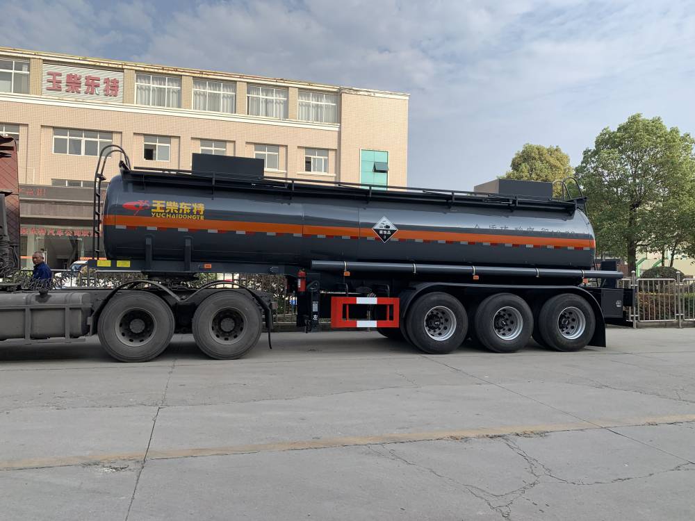 特运牌罐车,化工废液衬塑罐车, 酸碱液体罐车批发价格
