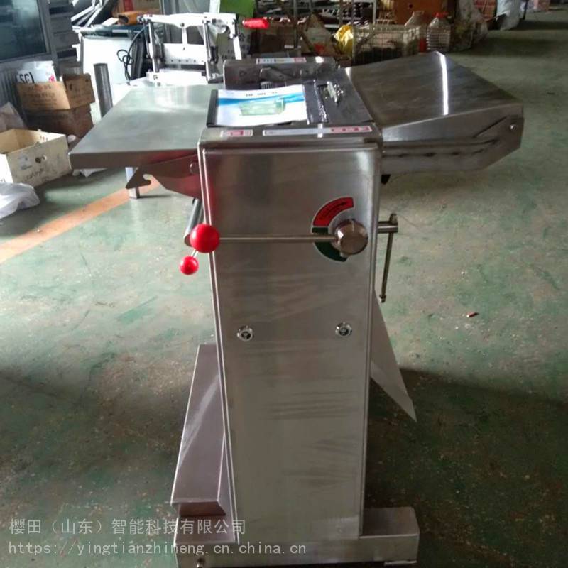 福建漳州电动猪蹄劈半机 自动小型切骨机厂家