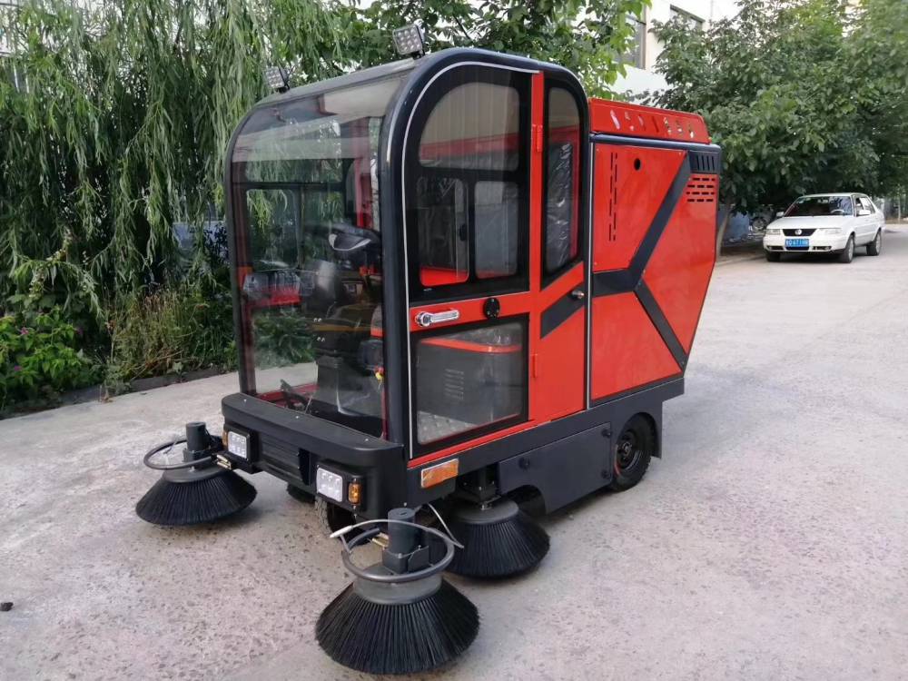 电动扫地车_电瓶驾驶式扫地车_美国坦能t16电瓶驾驶式洗地机