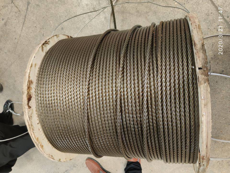 生产厂家专业生产各种规格镀锌钢丝绳 涂油钢丝绳