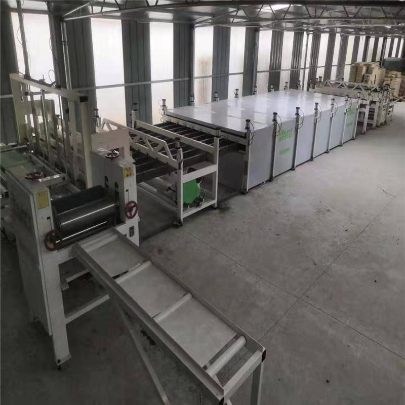全自动拼板机销售点 _ 实木全自动拼板机厂家价格 _ 拼板机用工一人