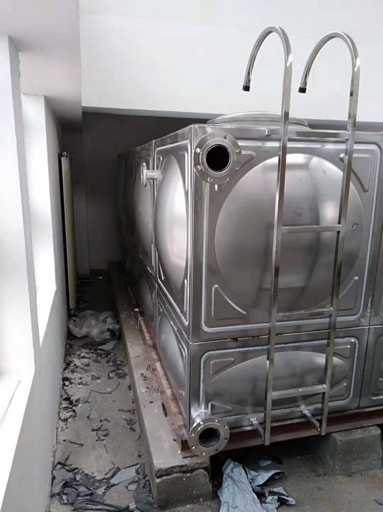 焊接式保温水箱 组合式消防水箱304厂家 众杰新水箱定制做 不锈钢焊接