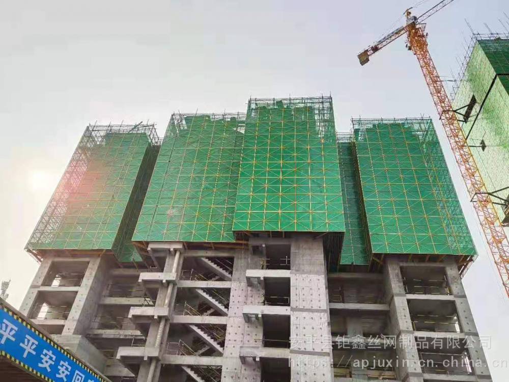 新型外架安全网报价 外架钢板网 外架硬性防护 阻燃爬架网片