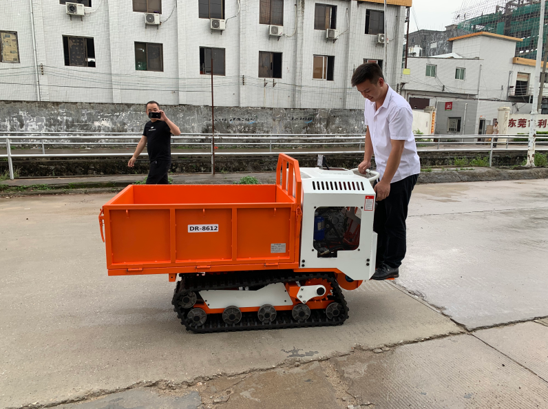 全地形履带运输车厂家 山地果园橡胶履带翻斗车 链条式履带爬山虎