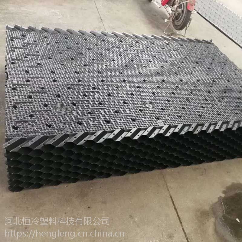 良机冷却塔配件倾斜悬挂式安装_750×1600良机填料_河北恒冷