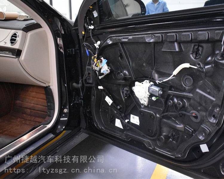 奔驰s320无钥匙进入捷越豪车