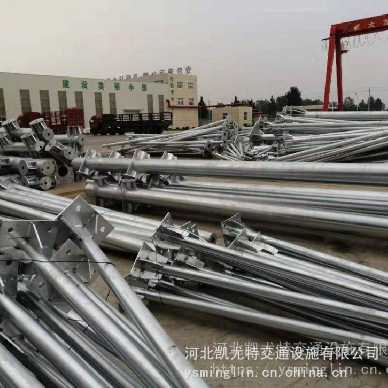 乌鲁木齐公路交通标志杆制作,悬臂式标志杆厂家