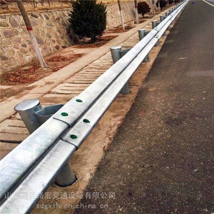 路宏 四川 喷塑三波护栏 高速公路全国波形 波形护栏厂家