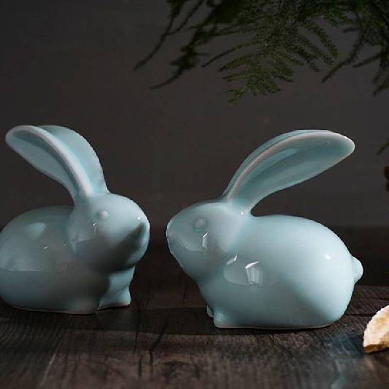 陶瓷兔子摆件电视柜 可爱陶瓷兔手工雕塑家居桌面摆件