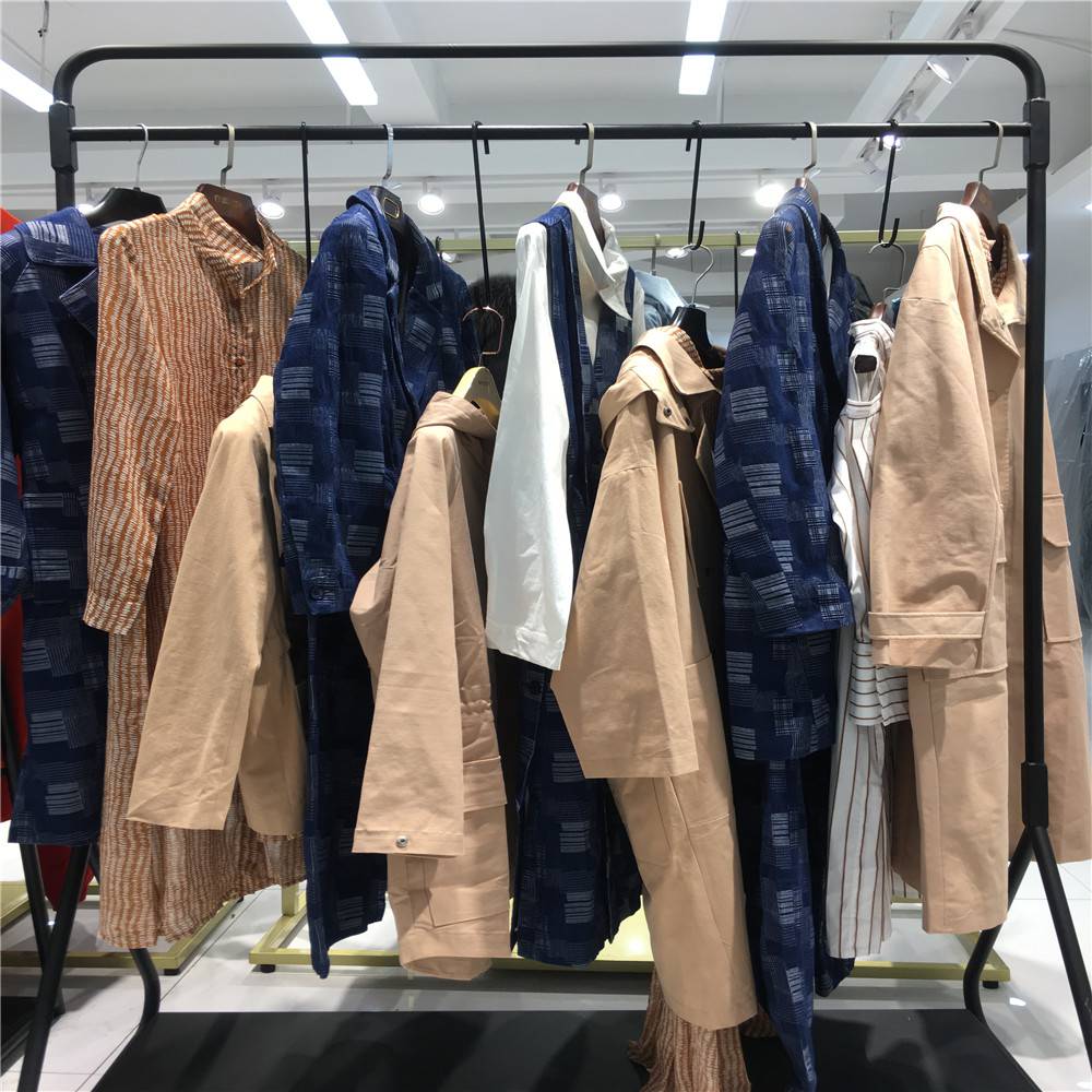 苏州库存服装批发 品牌女装折扣店加盟 羽绒服 大红门服装批发市场