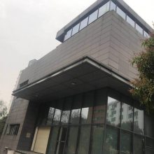 【大学学校教室外墙铝扣板 专业定制挑檐铝单板 天津氟碳喷涂铝板】