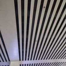 【长沙火车站白色铝合金条板吊顶 120x30铝方通天花】