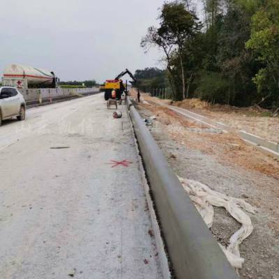 全自动路肩滑模机 水沟滑模机 防撞墙滑膜机