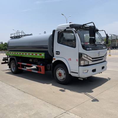 东风8吨洒水车