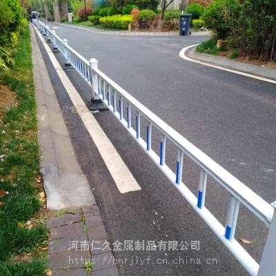 大学门口分割护栏 景区广场排队护栏 仁久围栏栅栏加工厂 郑州护栏厂