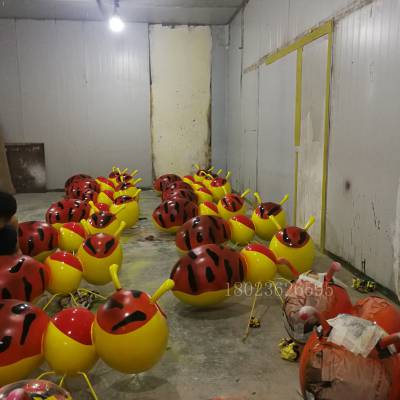 现货玻璃钢蚂蚁 户外景观小品 玻璃钢动物蚂蚁 彩绘蚂蚁摆件